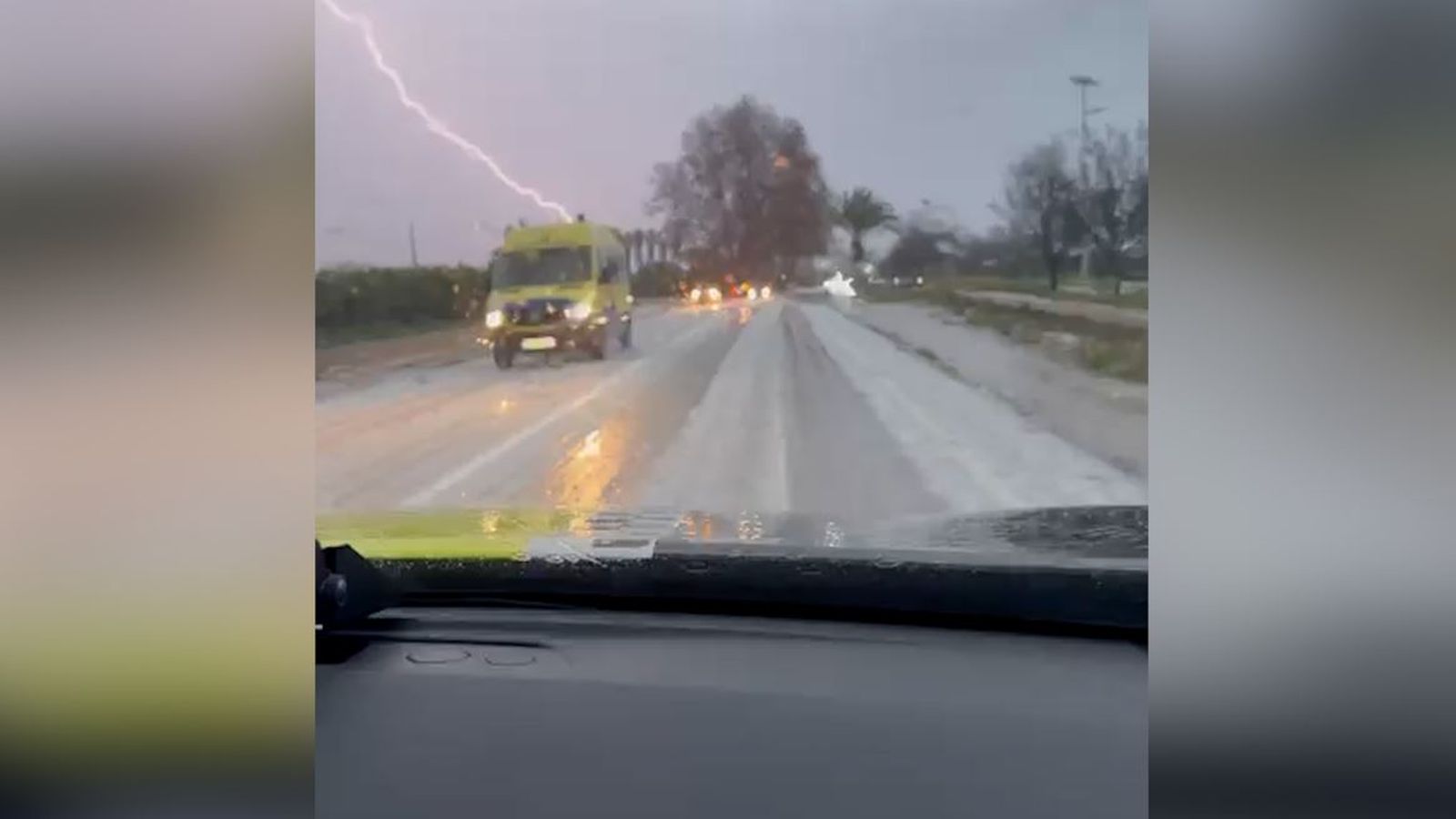 Més de 1.500 llamps han caigut a la Comunitat Valenciana este diumenge