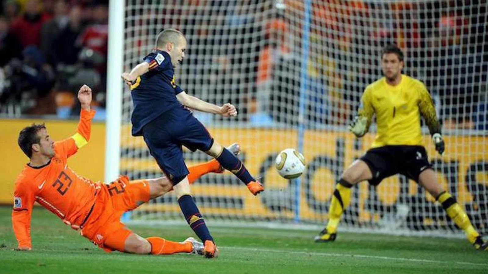 Andrés Iniesta en el gol del Mundial 2010