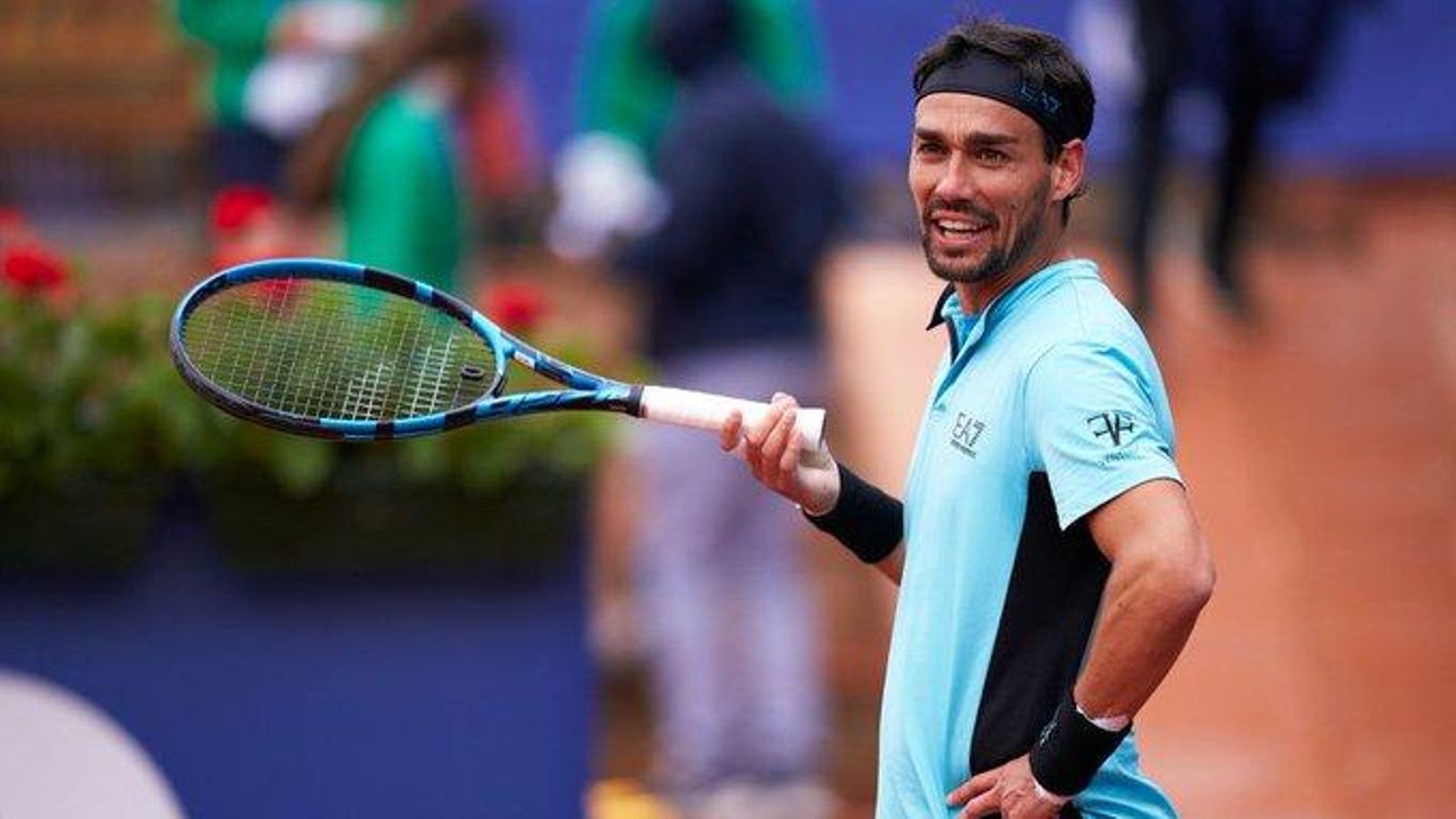 El tenista italià Fognini protestant a l'àrbitre