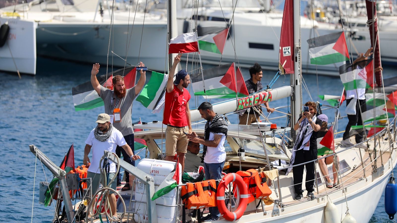 Activistes embarquen en la flotilla Global Sumud de Turquia cap a Gaza