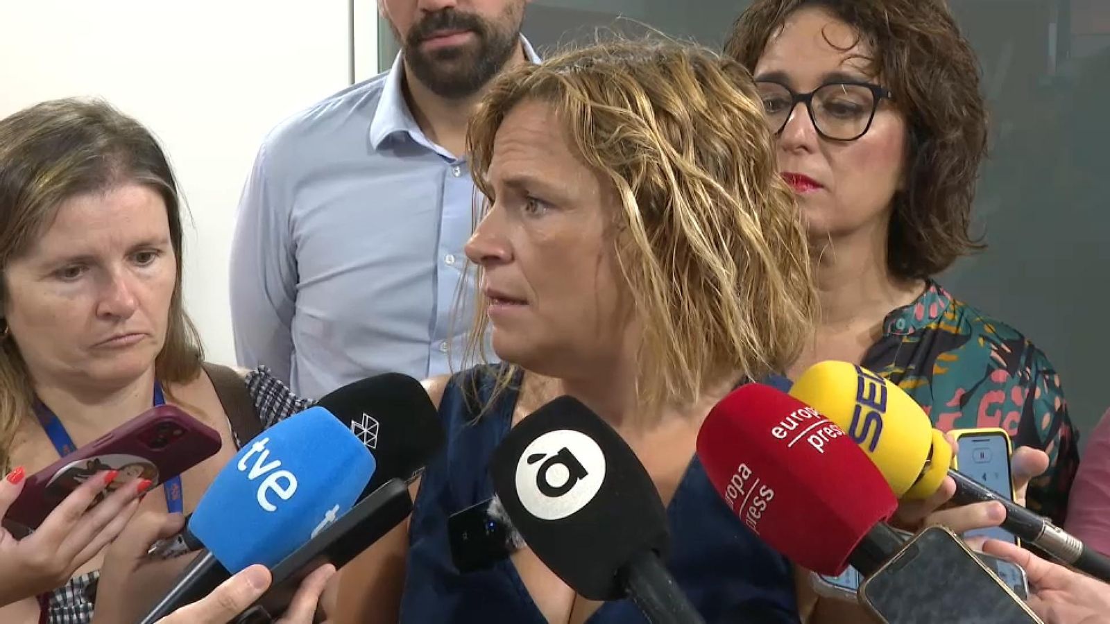 La delegada del govern espanyol a la Comunitat Valenciana, Pilar Bernabé, en declaracions als mitjans La delegada del govern espanyol a la Comunitat Valenciana, Pilar Bernabé, en declaracions als mitjans