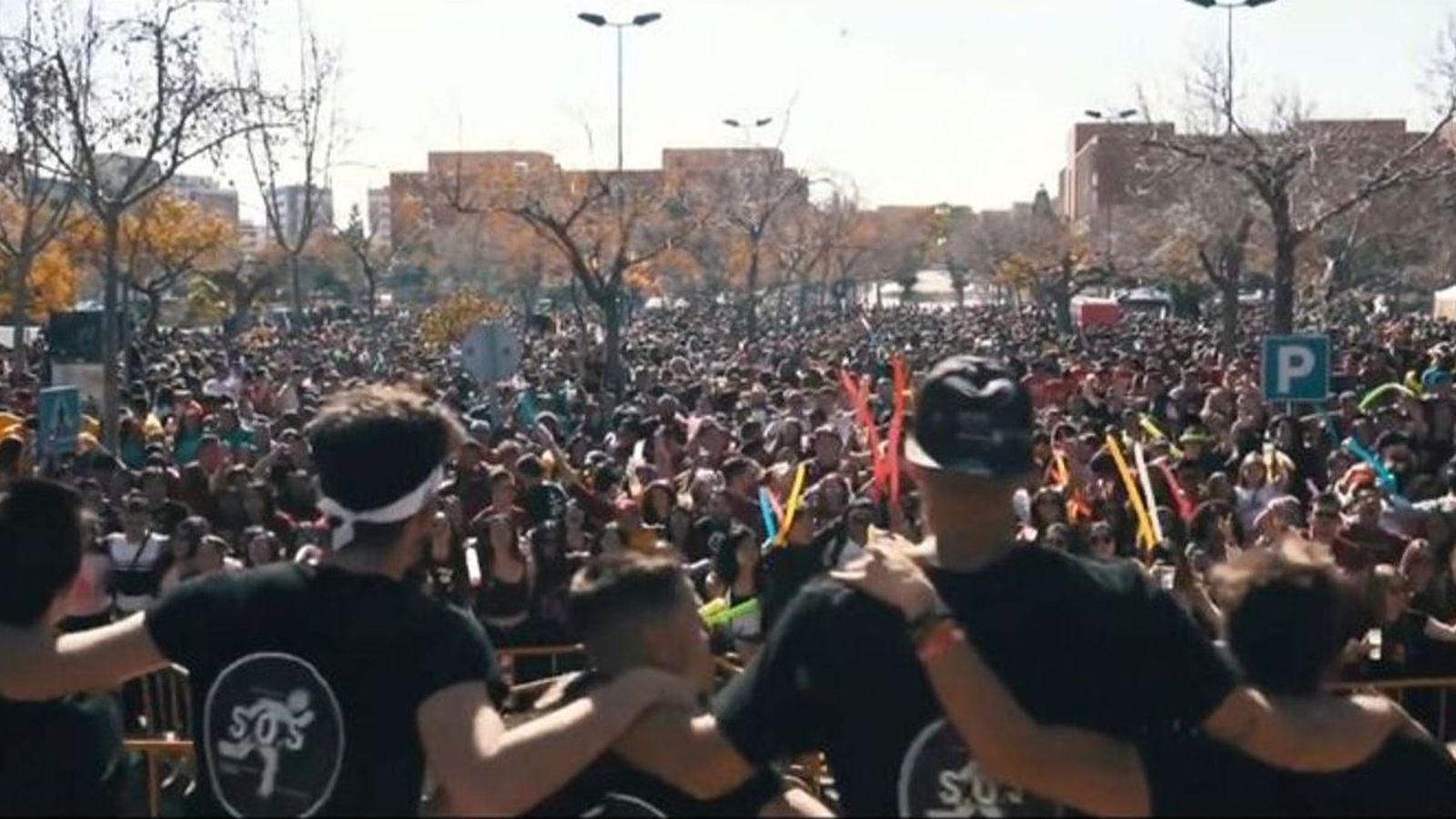 Una imatge d'una festa universitària, en arxiu