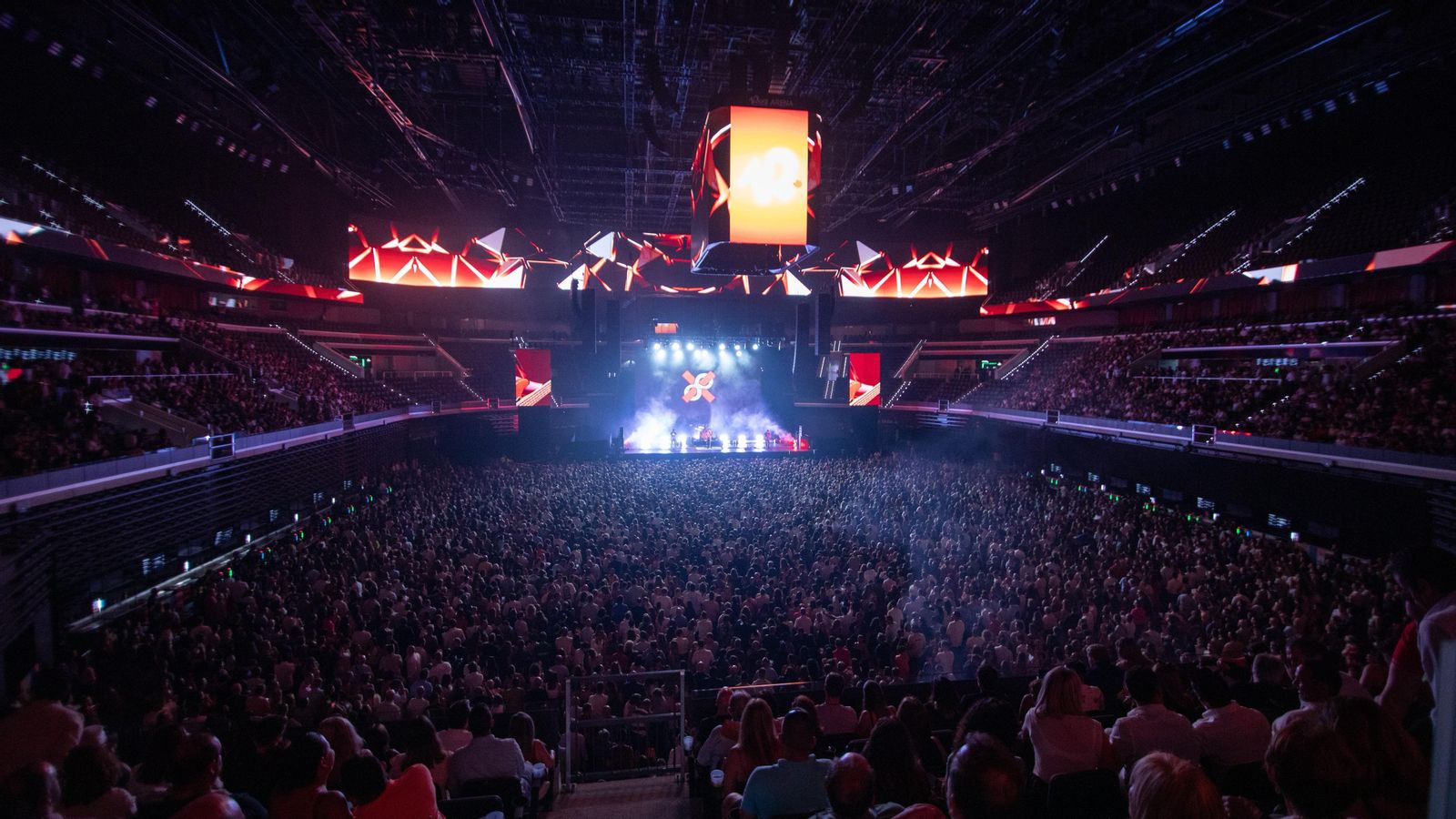 Seguridad Social al Roig Arena