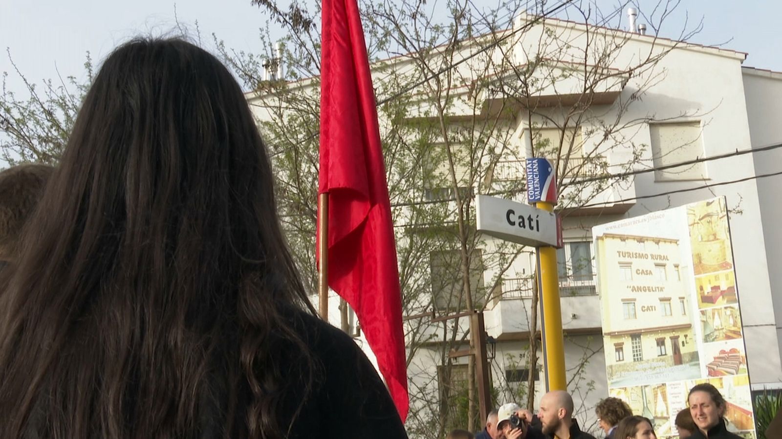 Vanesa Celma, la primera abanderada dona de la rogativa de Catí