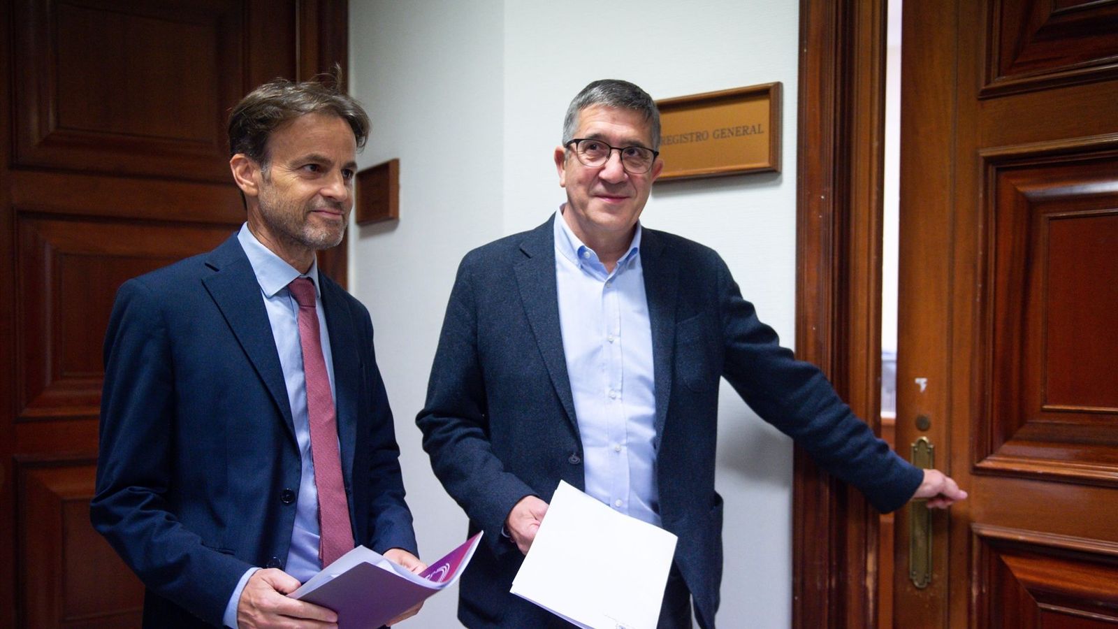 El portaveu del PSOE en el Congrés, Patxi López, i el president del grup parlamentari d'Unides Podem, Jaume Asens