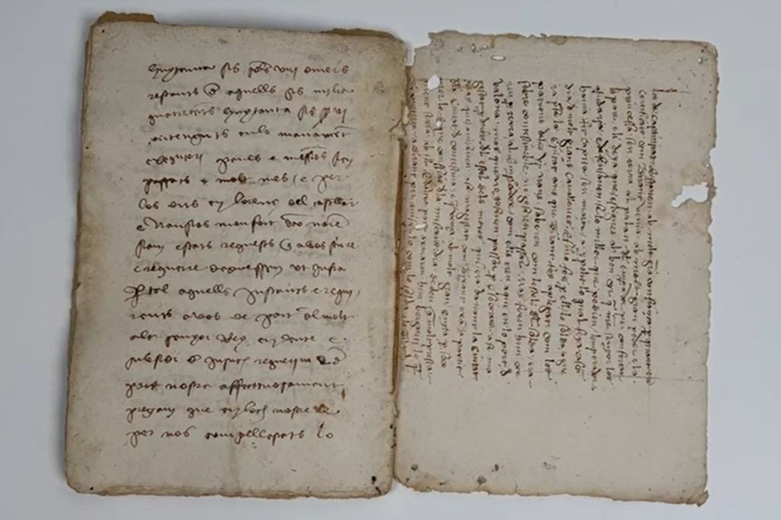 Fragment manuscrit del 'Tirant lo Blanch' que conserven els arxius de la Diputació de València