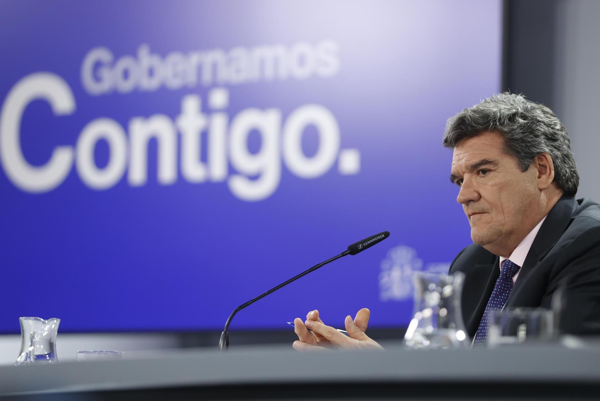 El ministre Escrivá, en un moment de la roda de premsa aquest dijous