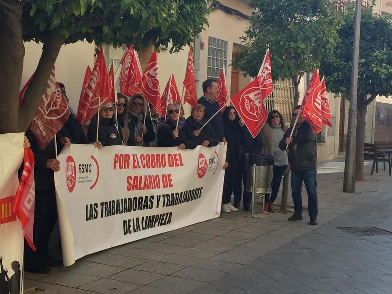 18.02.2019 | NM Entrevista a Encarna Vila, d\'UGPV, sobre la vaga per l\'impagament al personal de neteja