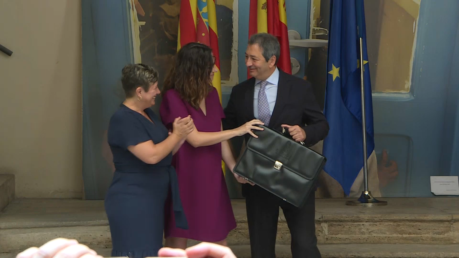 Vicente Barrera amb Aitana Mas i Raquel Tamarit