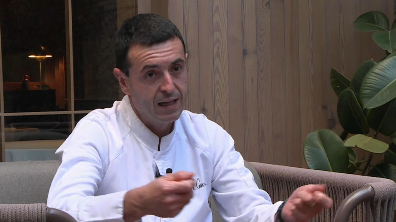 VÍDEO | El documental sobre la 'nova normalitat' de Ricard Camarena s'estrena a la Mostra