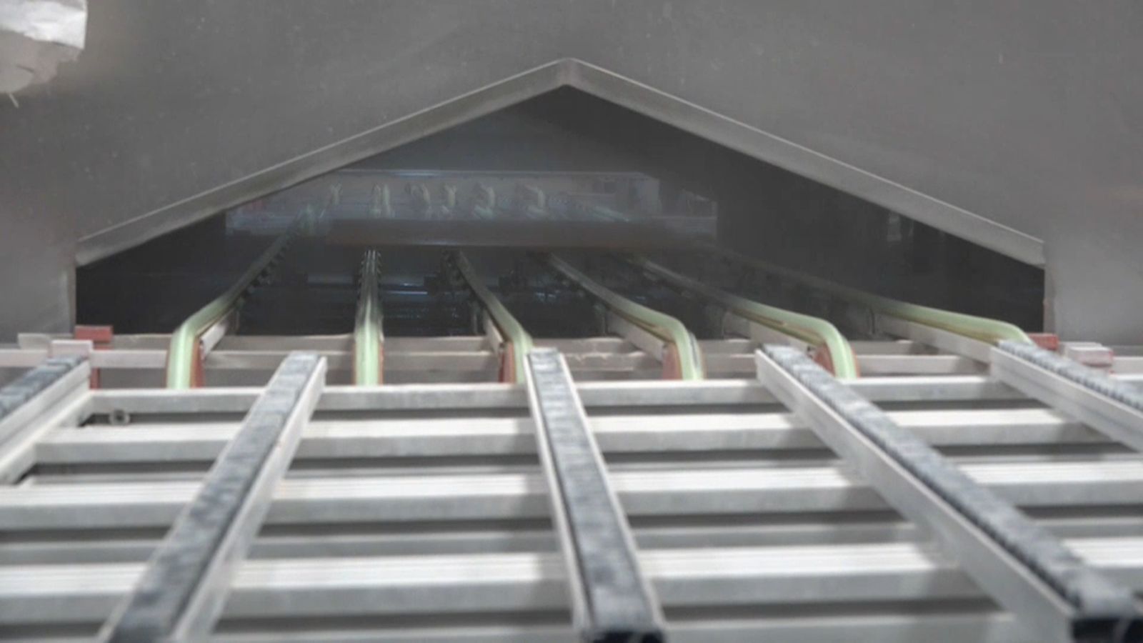 El sector de les frites i els esmalts es recupera lentament de la caiguda per la pandèmia