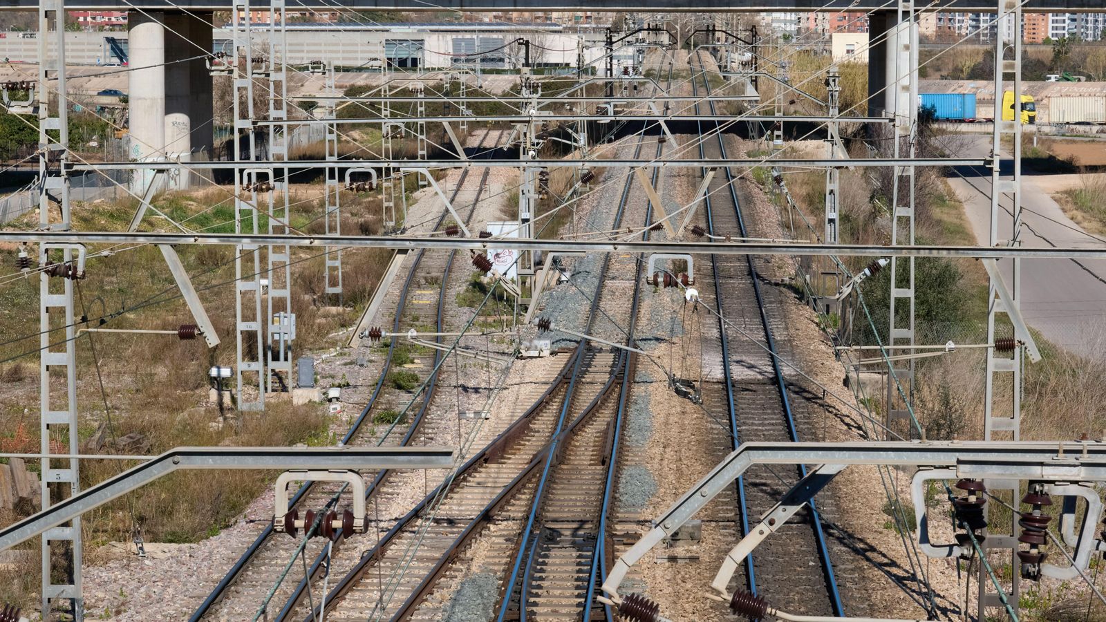L'empresa d'on van furtar el cable de coure anava a instal·lar-lo en la catenària d'unes obres ferroviàries que estava fent en la província de València