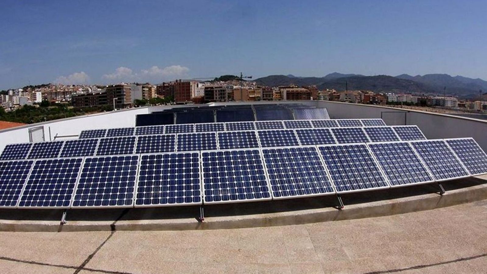Plaques solars instal·lades a la ciutat de València