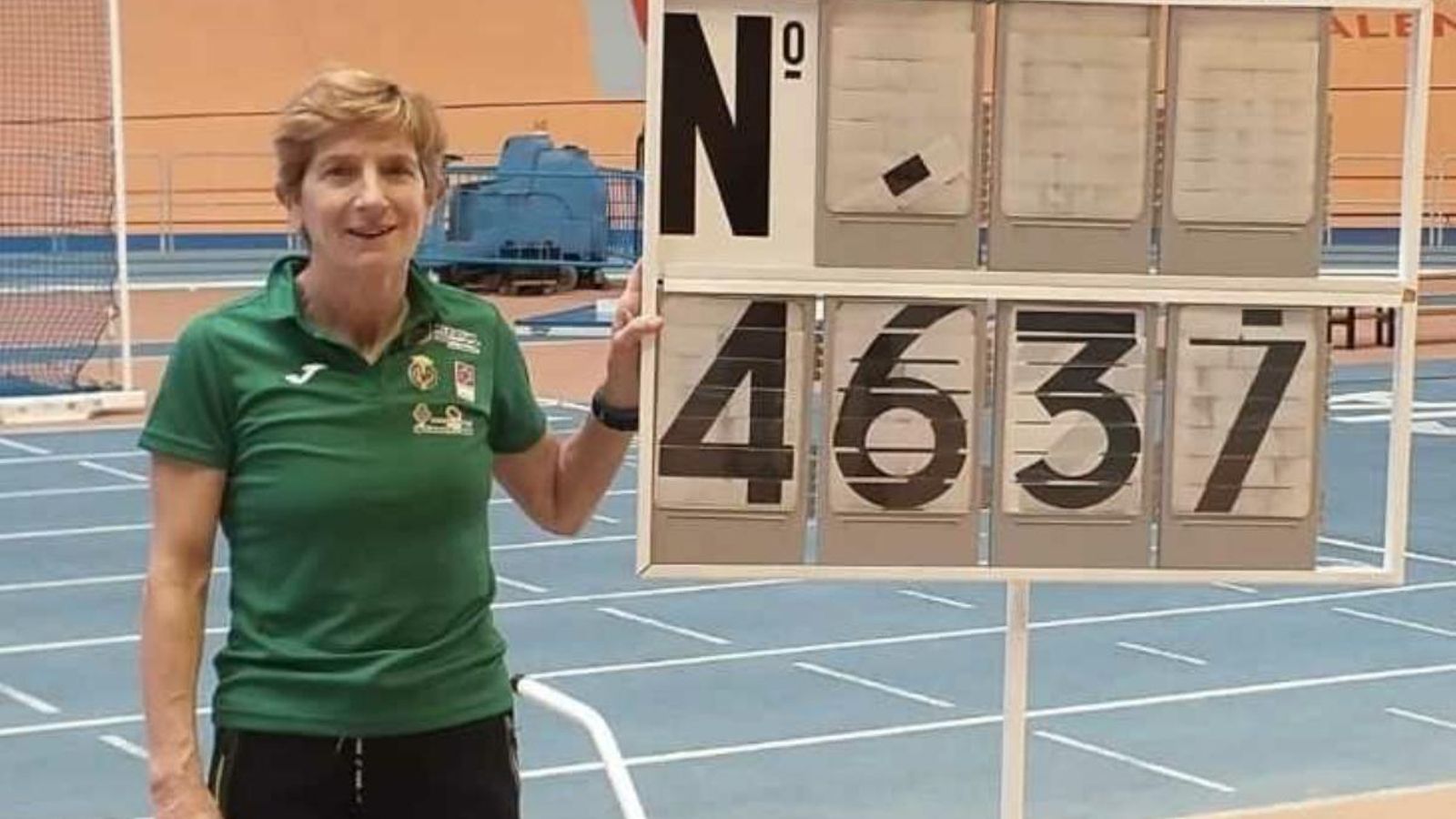 Rosa Escribano davant del rècord del món aconseguit este cap de setmana en el Lluís Puig.