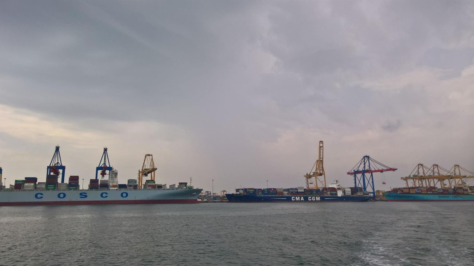 Imatge d’arxiu de contenidors al port de València. Europa Press