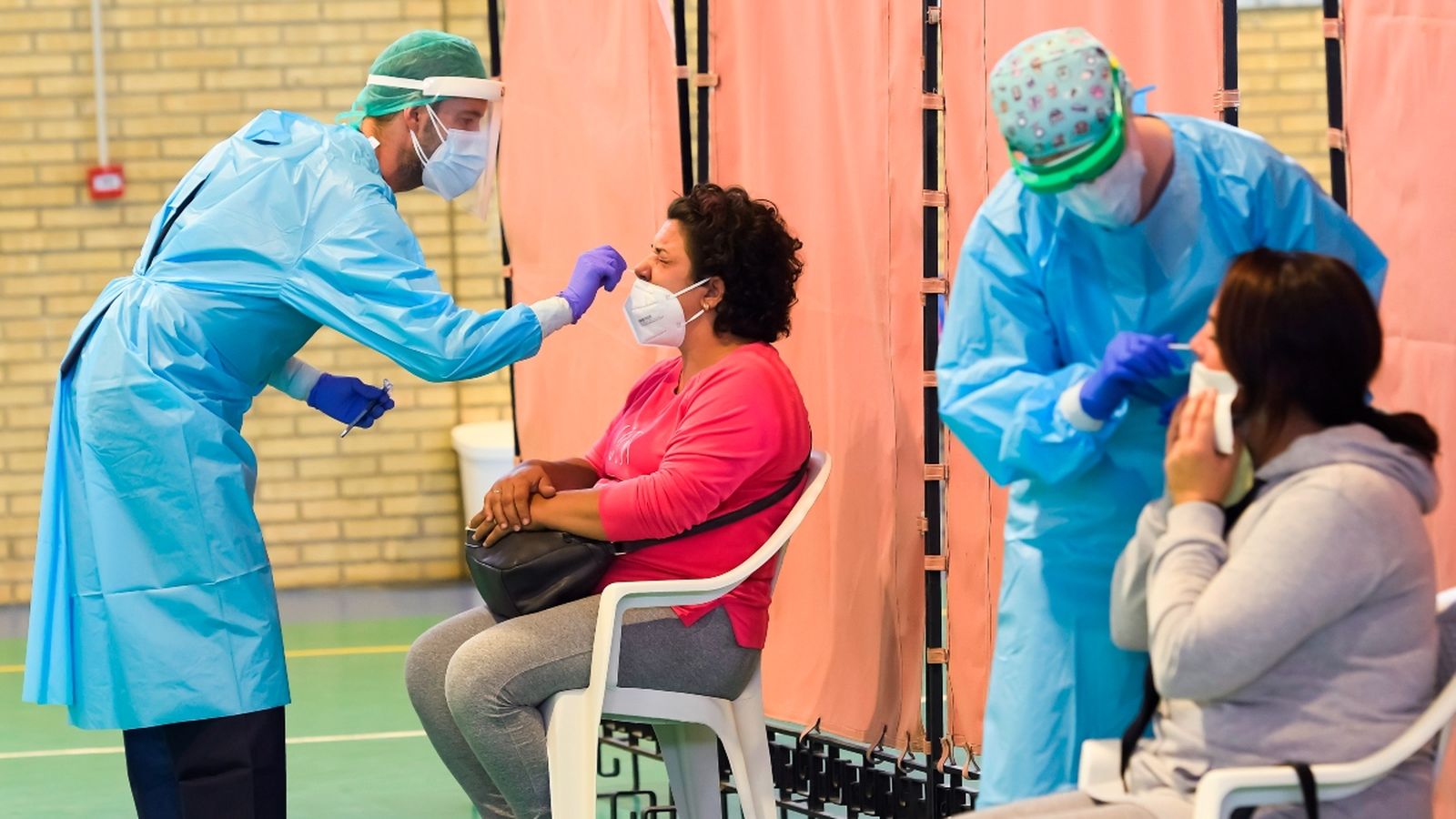 Tests massius per a detectar la presència de coronavirus