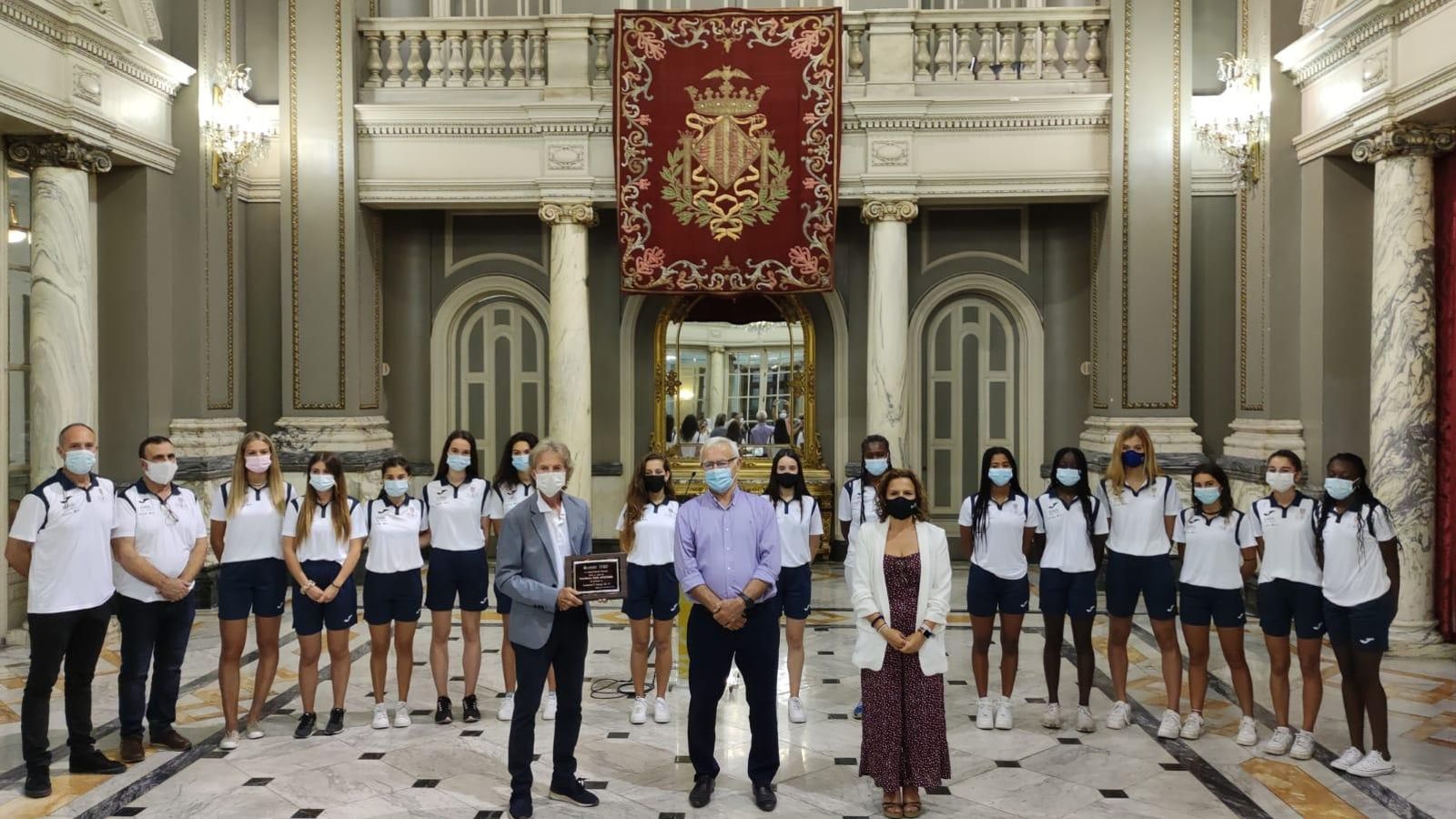 Ribó rep les campiones d'Espanya sub-20 d'atletisme