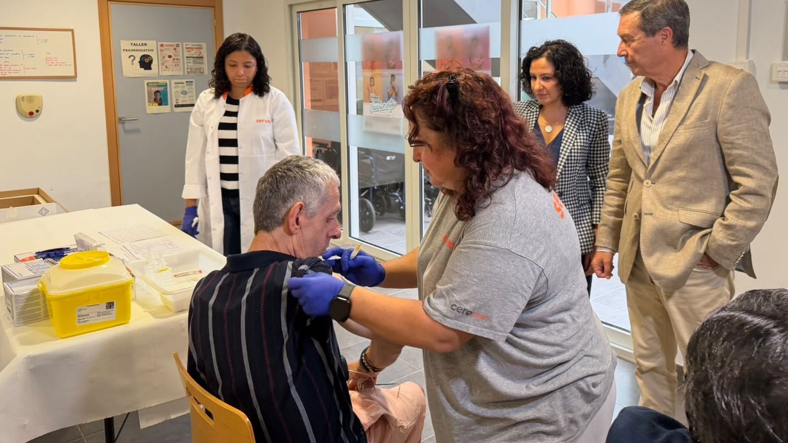En la imatge, un dels primers majors vacunants enguany