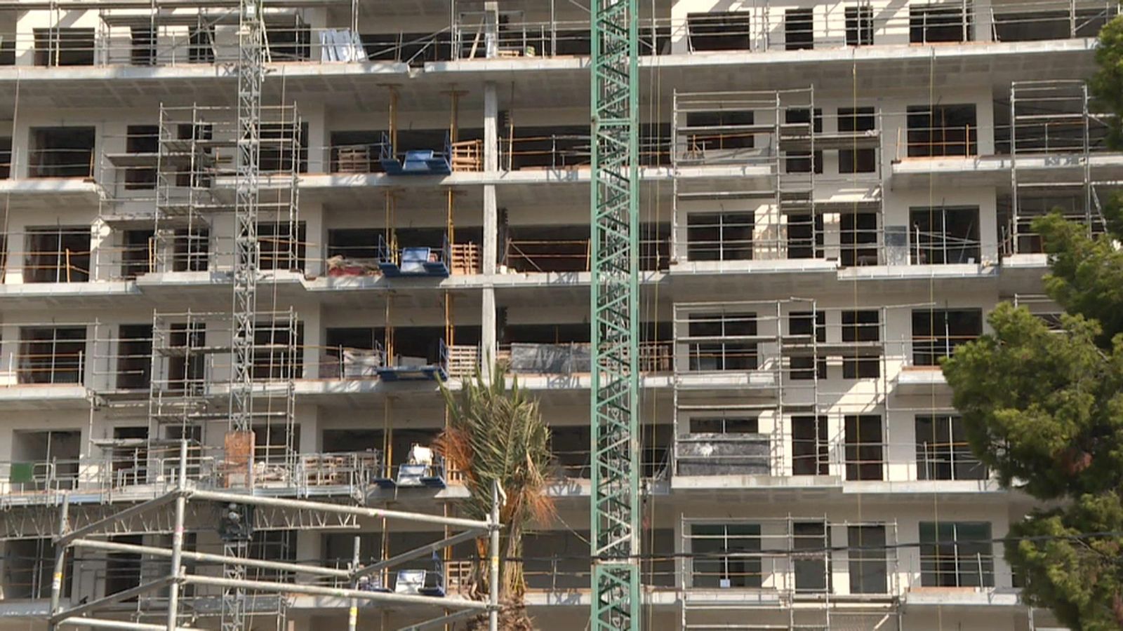 Les grans constructores xifren en 345 milions d’euros les pèrdues diàries per la parada de les obres