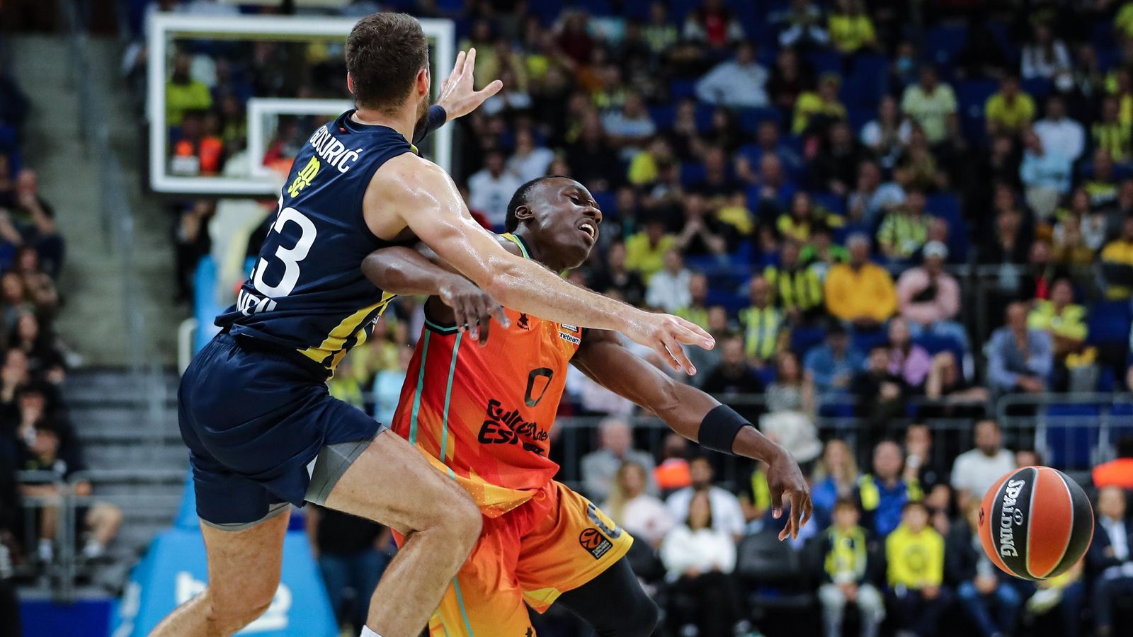 Harper s'ha lesionat durant el partit Harper s'ha lesionat durant el partit
