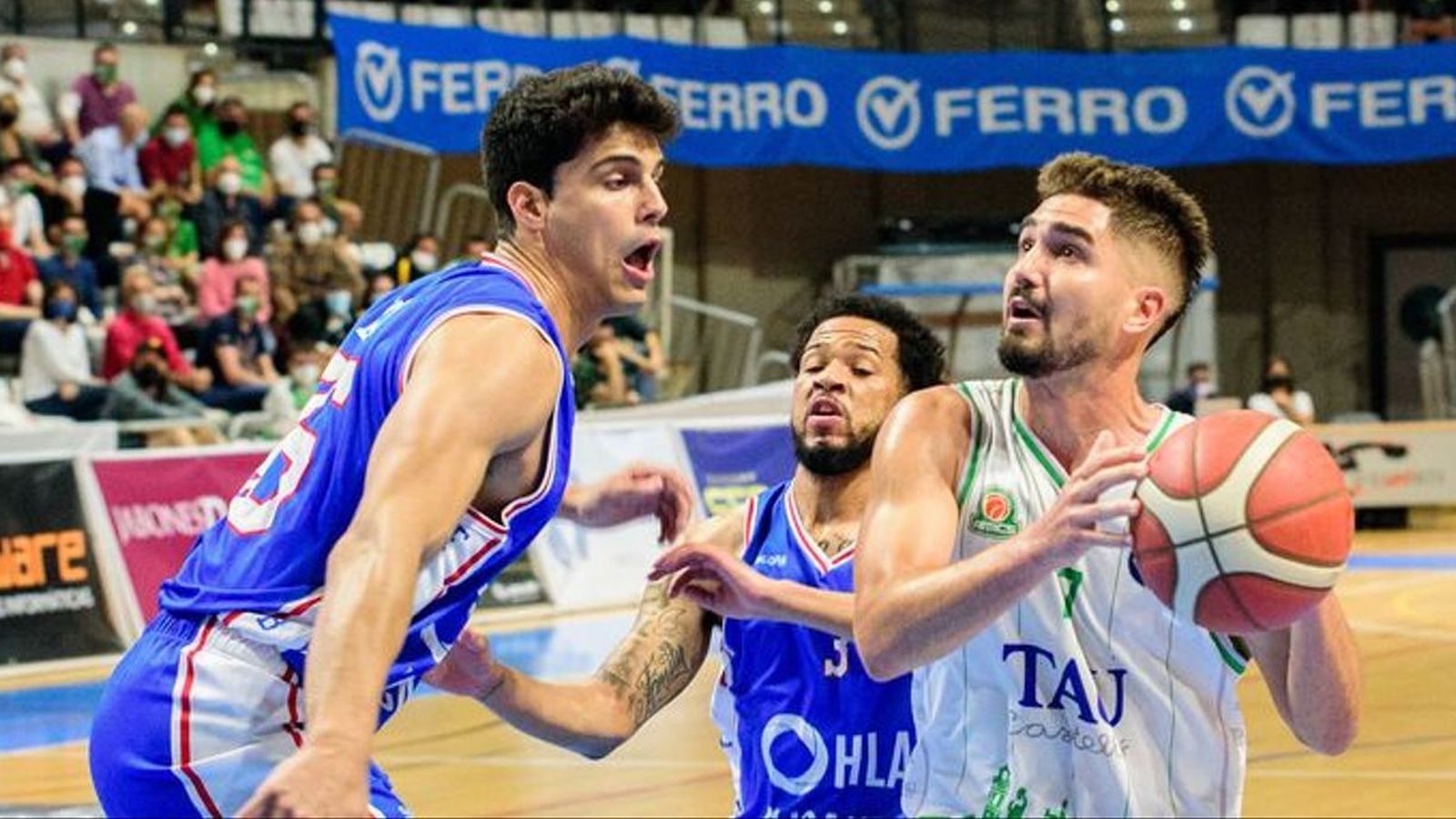 Imatge del derbi valencià de la temporada passada, en els play-offs d'ascens a l'ACB