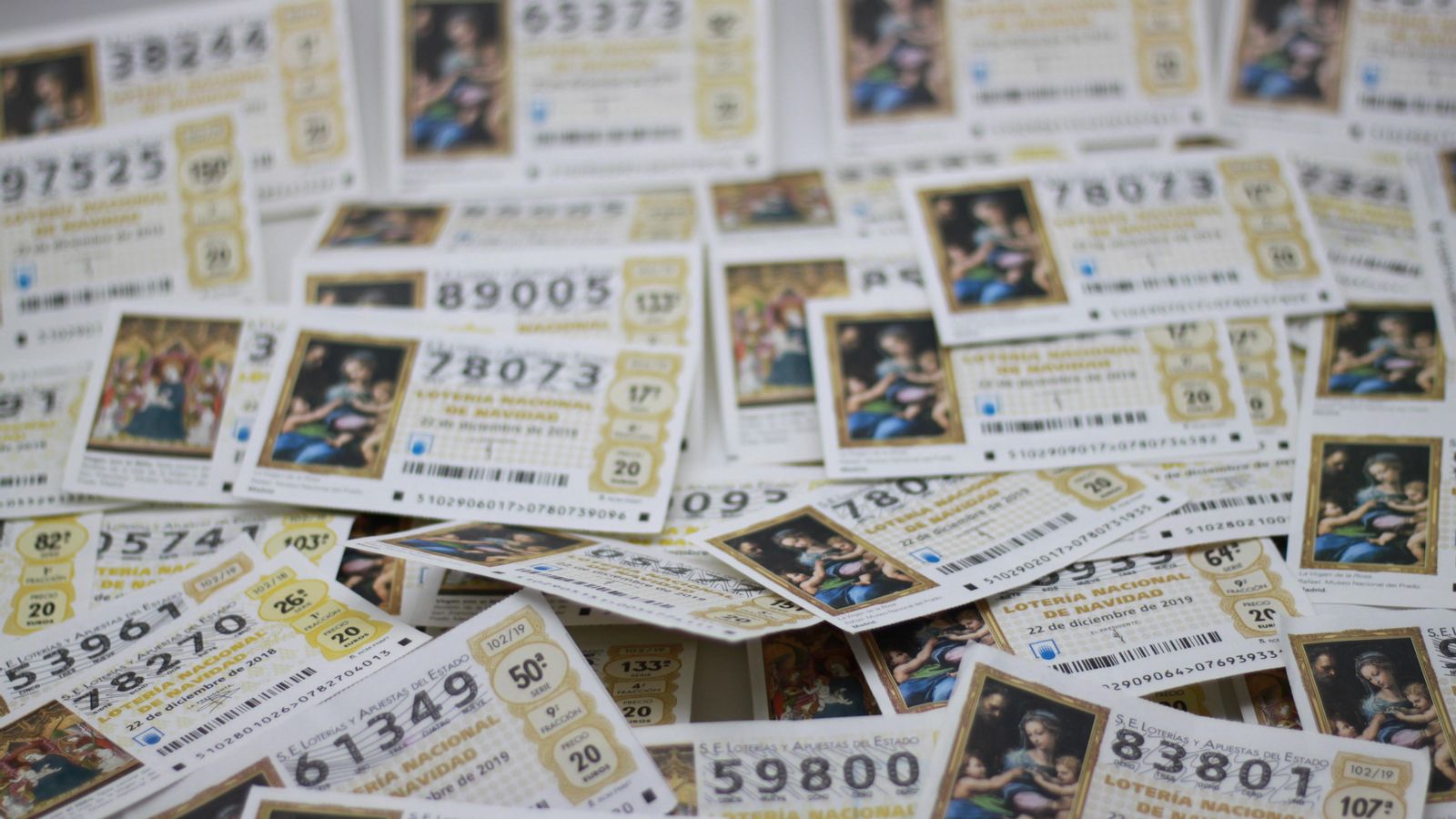 Dècims de la loteria de Nadal en una imatge d'axiu