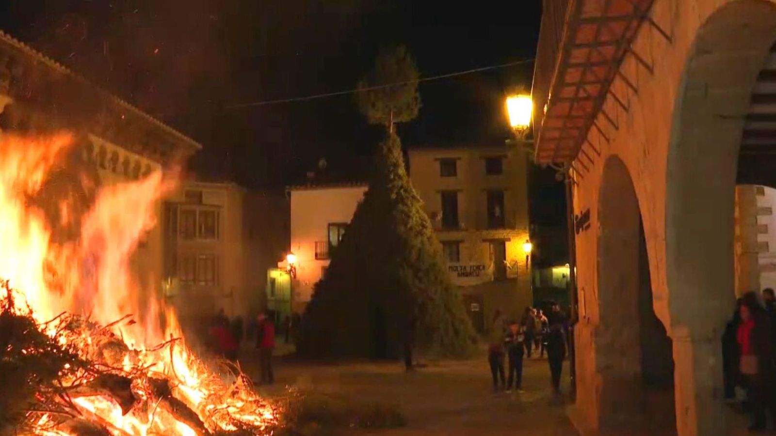 Foguera de Forcall, cremada aquest divendres