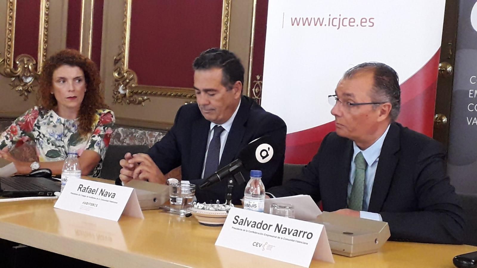 A la dreta, el president de la Confederació Empresarial Valenciana, Rafael Navarro