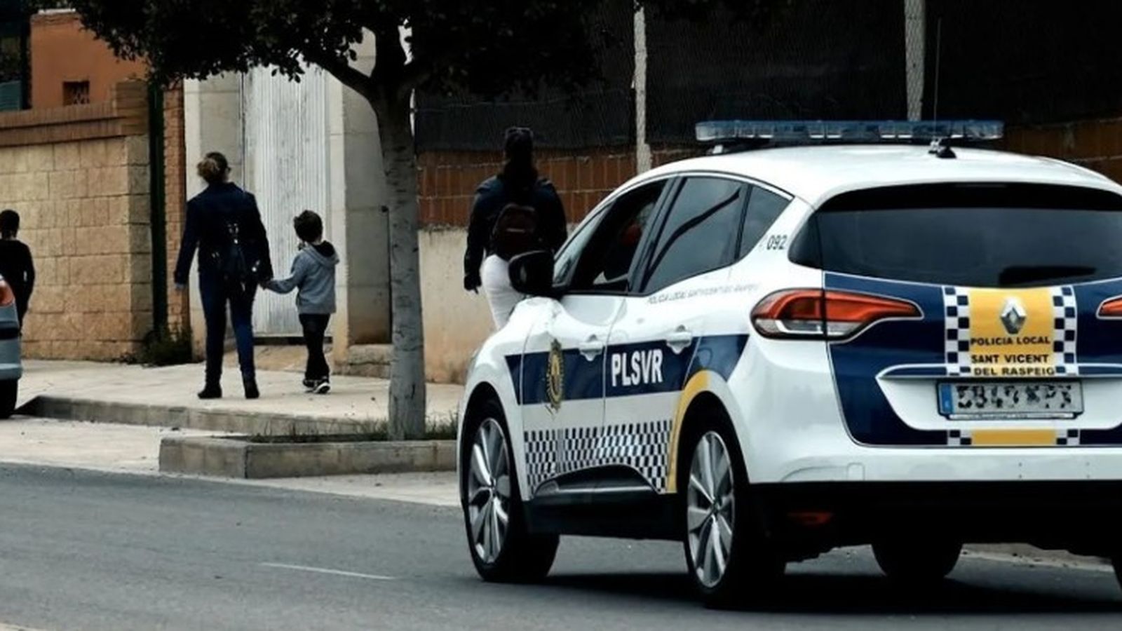 La policia local de Sant Vicent del Raspeig, en una imatge d'arxiu.