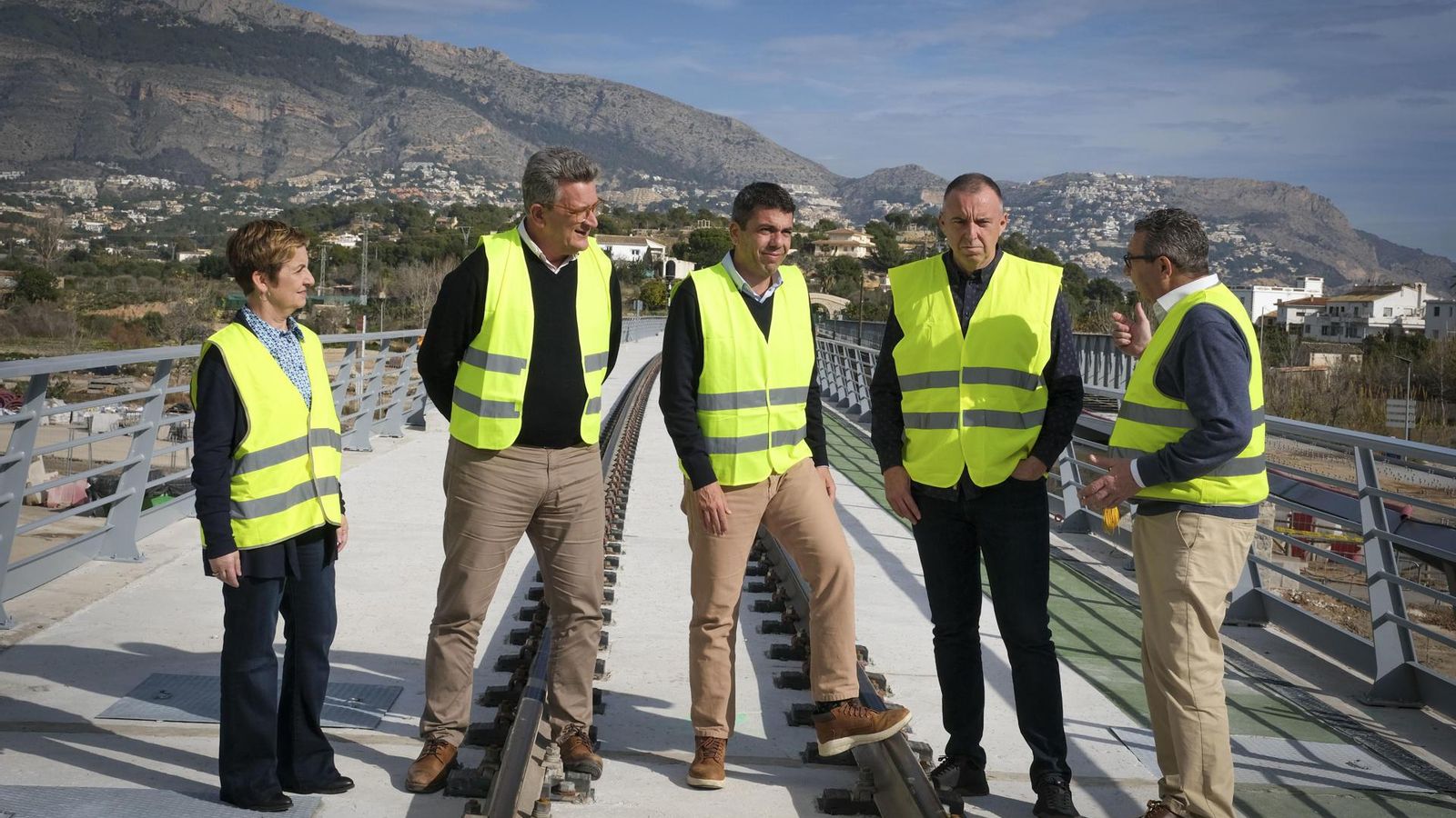El president de la Generalitat visita les obres dels viaductes nous de la línia 9 del Tram d'Alacant