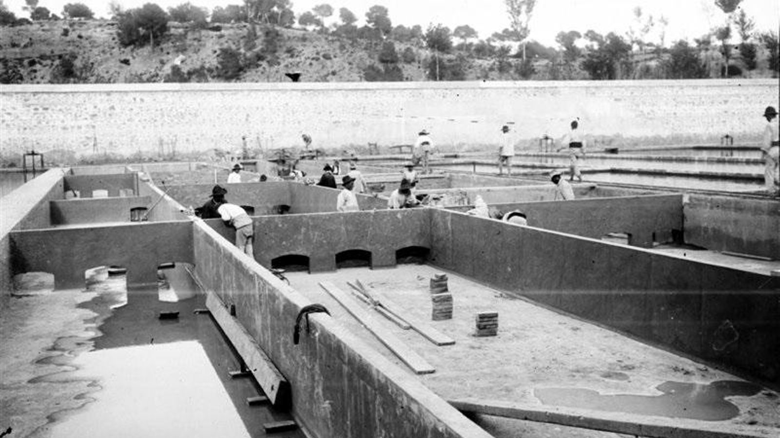 Construcció de nous filtres en La Presa (1900)