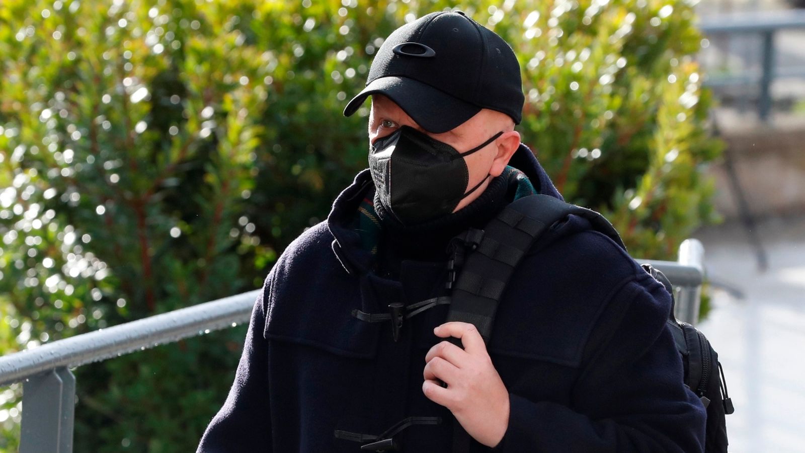 L'"Home dels 2.000 tumors", Paco Sanz a la seua entrada a judici