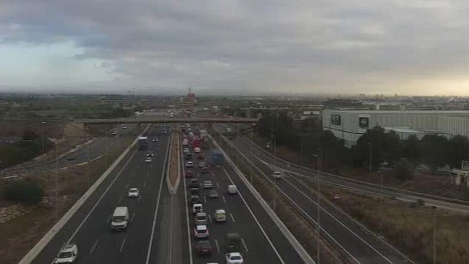 Retenció de vehicles en la V-31 aquest dijous de matí