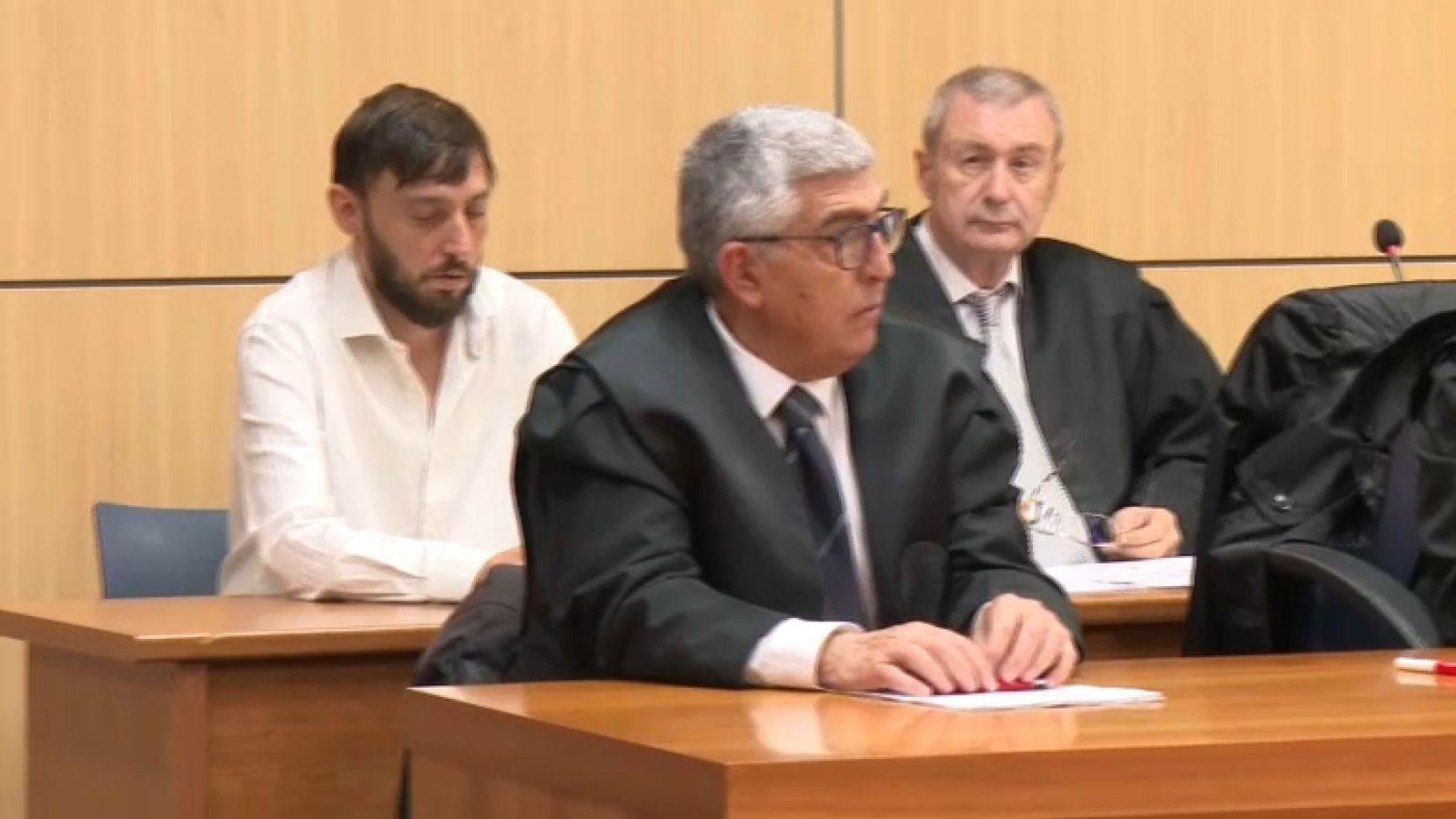 L'acussat pel crim masclista del carrer Comte d'Altea de València, de blanc