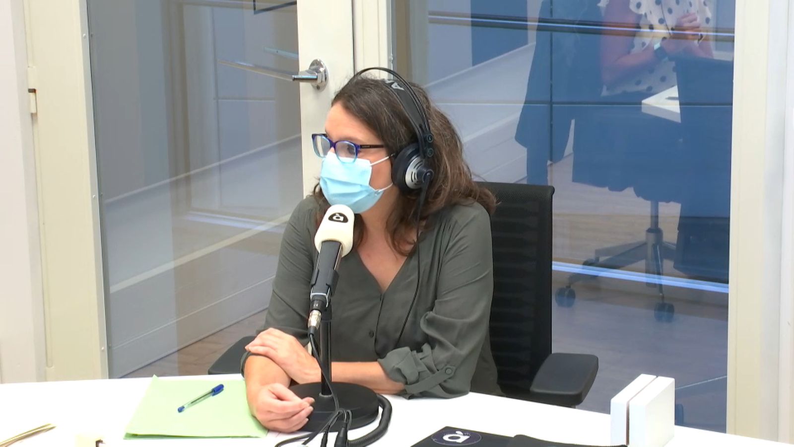 La vicepresidenta del Consell, Mónica Oltra, en Les notícies del matí