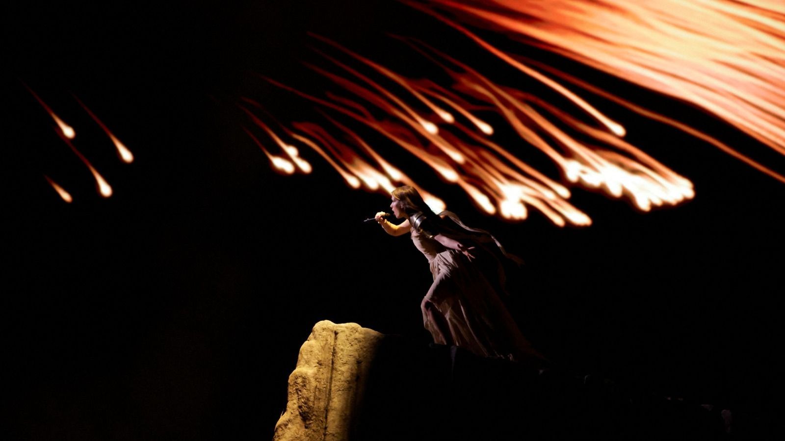 Un moment de les ucraïneses alyona alyona & Jerry Heil, les quals van incidir en el poder femení davant els infortunis de la vida