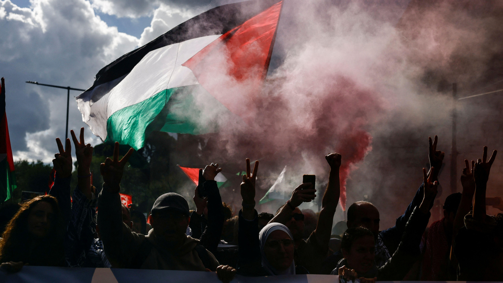 Milers de persones es manifesten a Roma