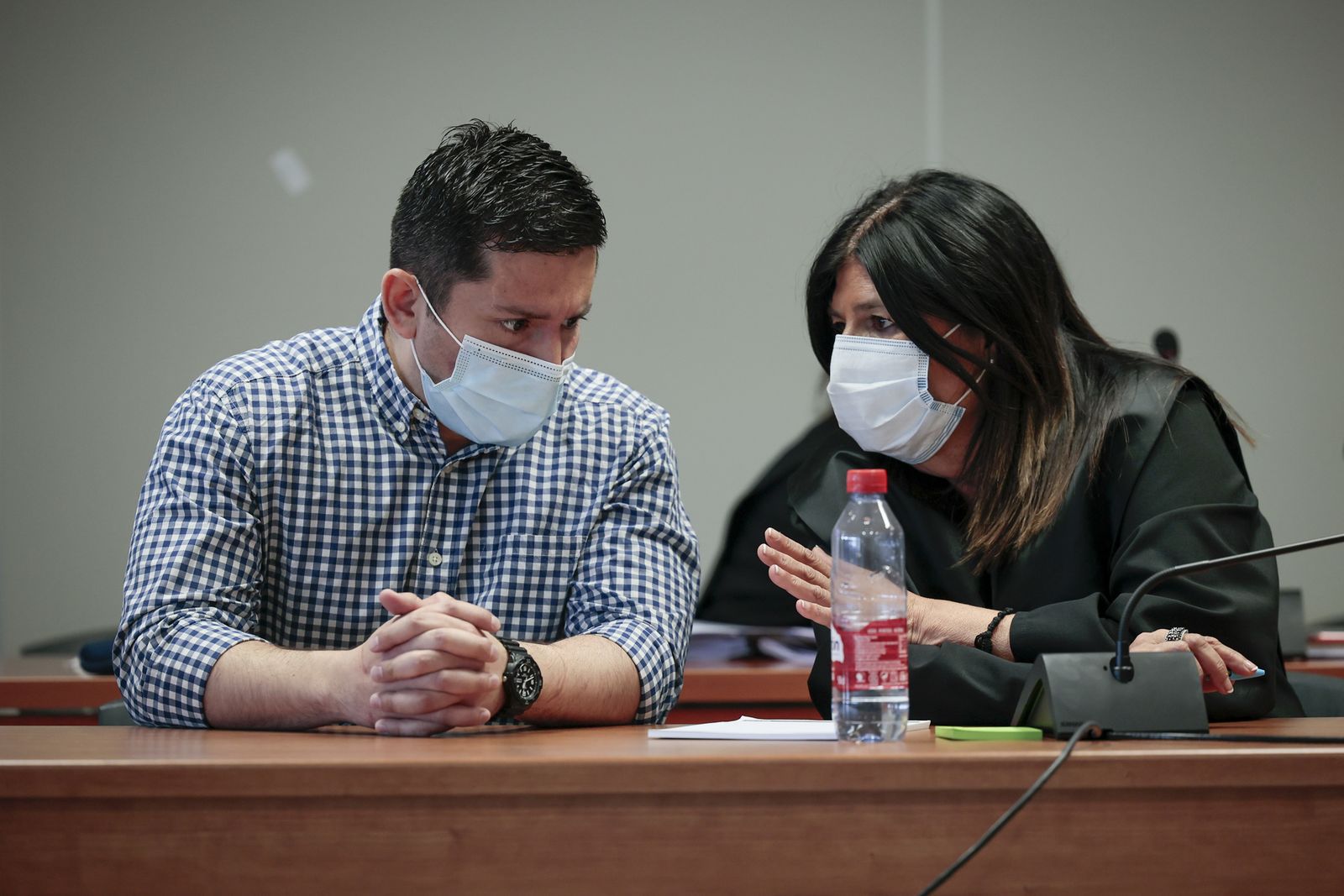 L'acusat en el juí per la mort de Marta Calvo i dues dones més en la primera sessió del juí