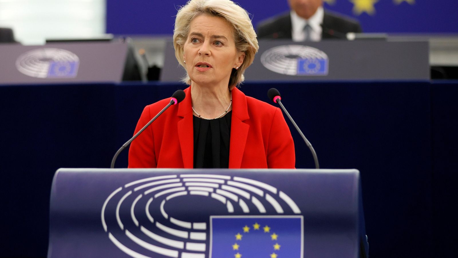Ursula von der Leyen durant la sessió del Parlament Europeu a Estrasburg, França, aquest dimarts
