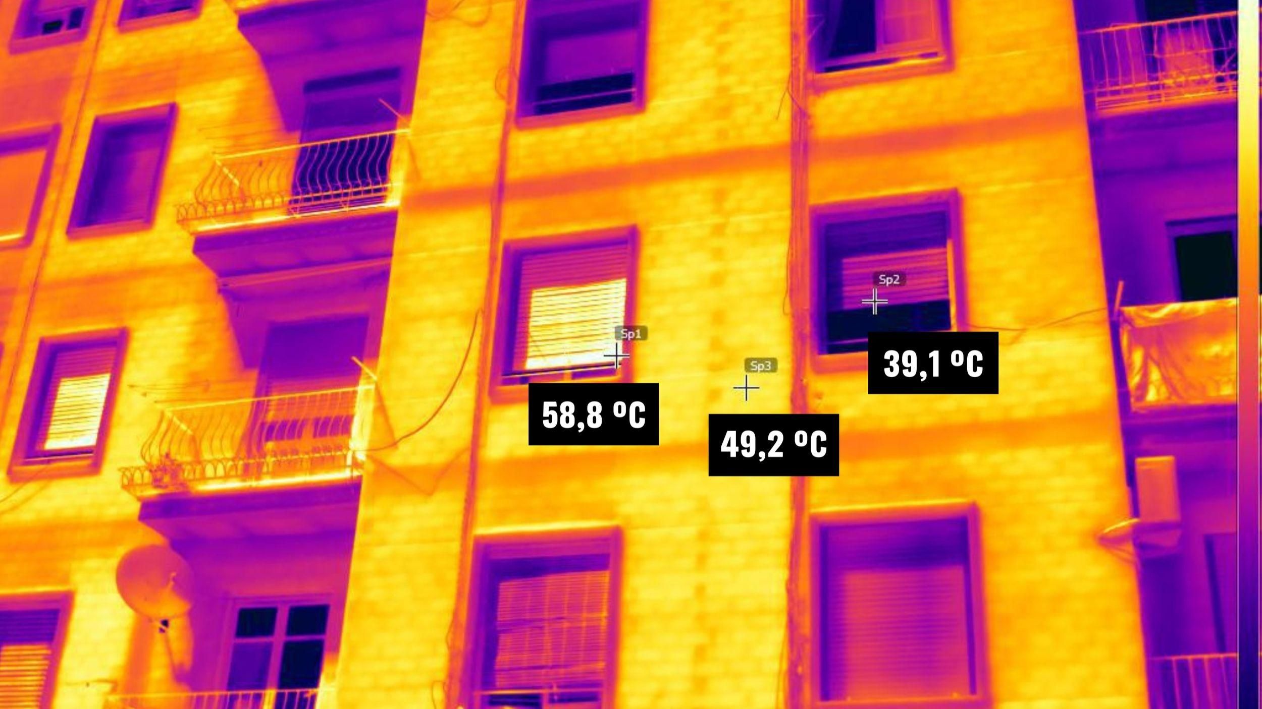 Càmera termogràfica que capta les temperatures d'una vivenda de València Càmera termogràfica que capta les temperatures d'una vivenda de València