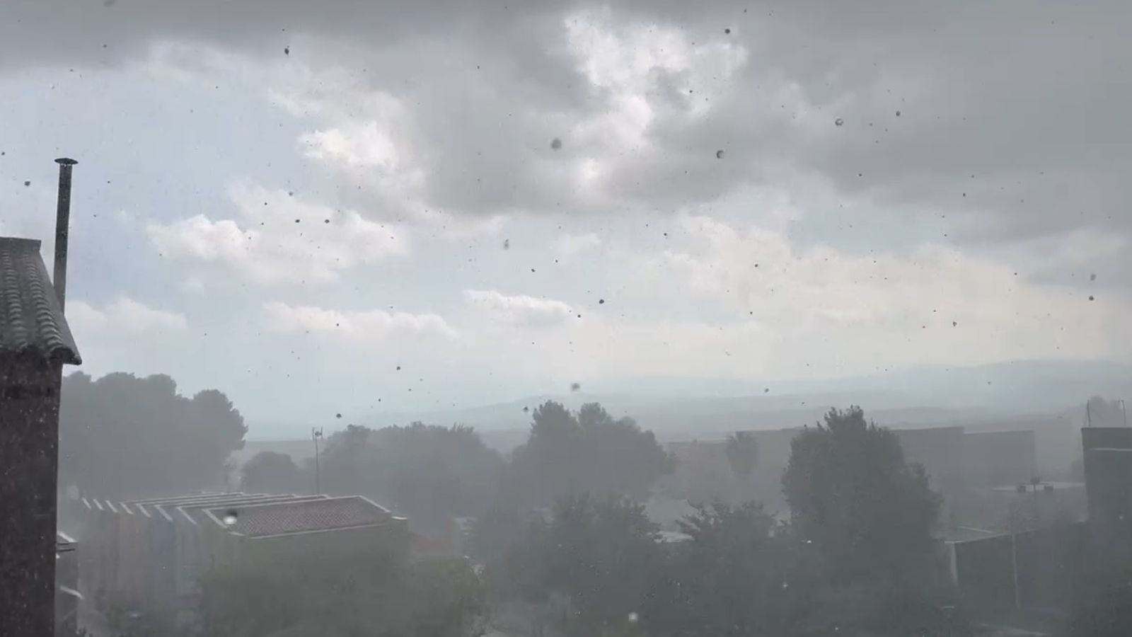 Pedregada d'aquesta vesprada a El Villar, a la comarca dels Serrans