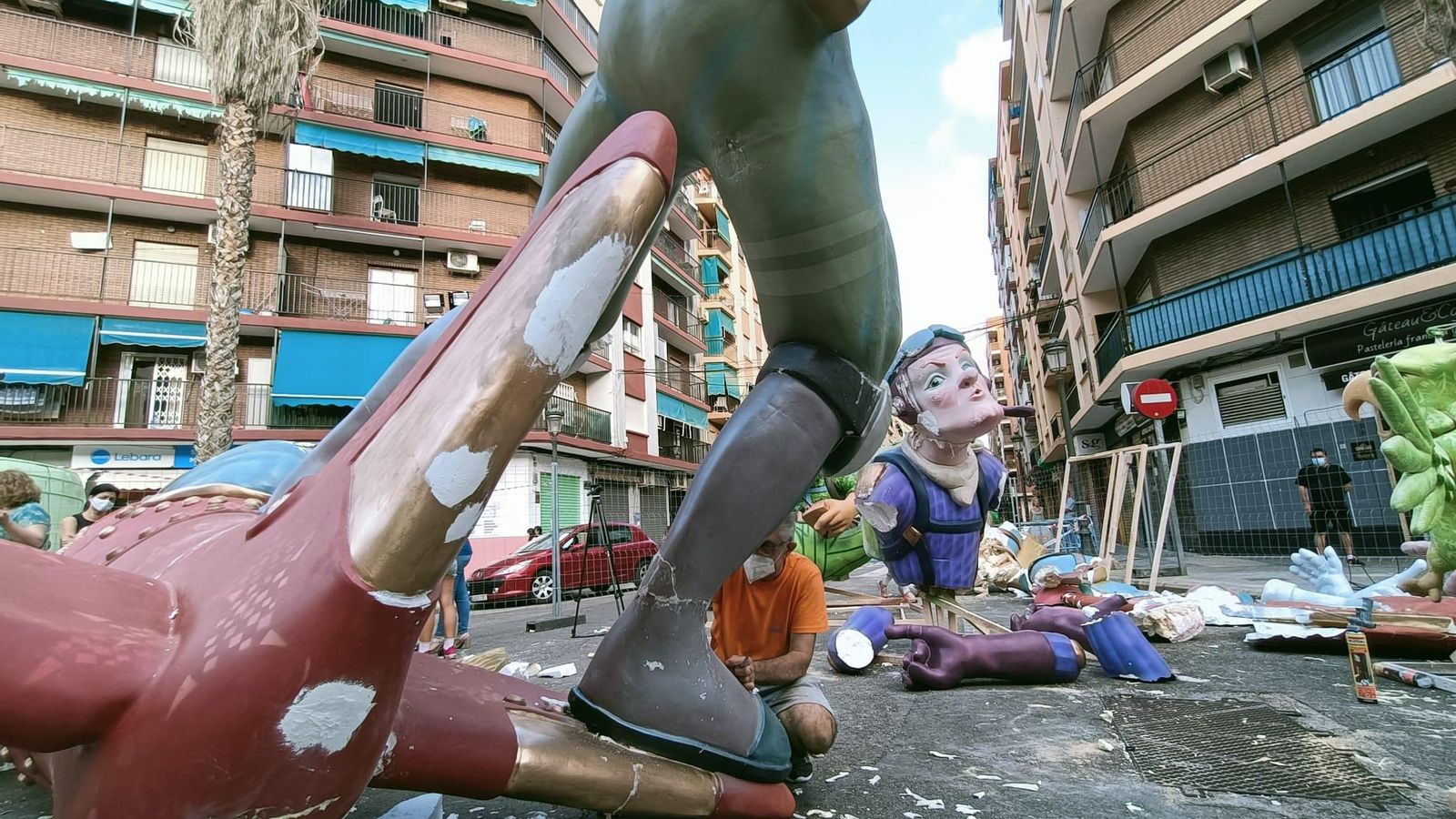 La caiguda de part del remat ha afectat la resta del monument