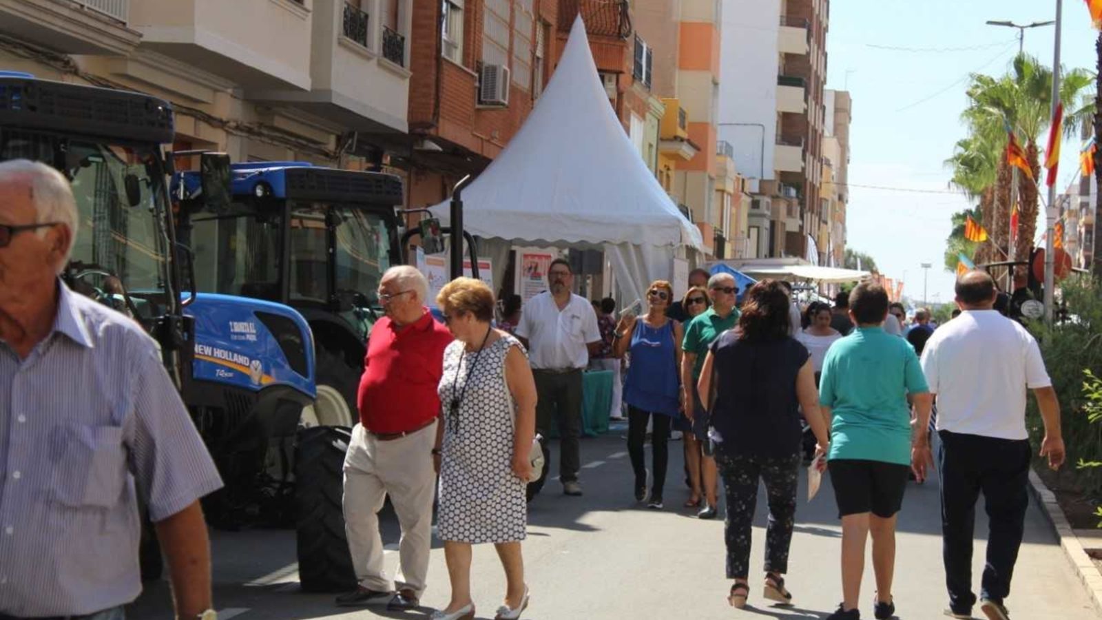 Un centenar de persones han visitat aquest cap de setmana la 72a edició de la Fira Agrícola i Ramadera de Nules