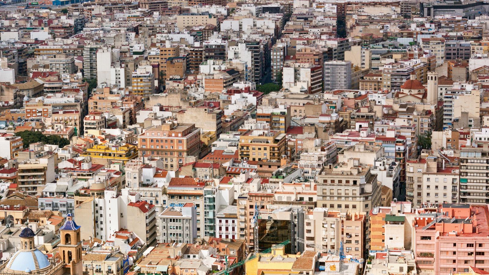 Panoràmica d'edificis a la ciutat d'Alacant