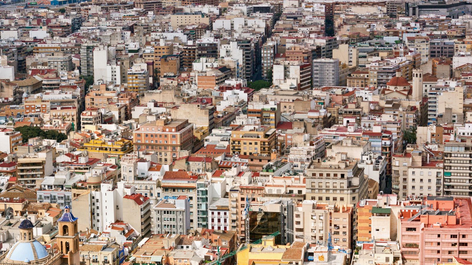 Panoràmica d'edificis a la ciutat d'Alacant