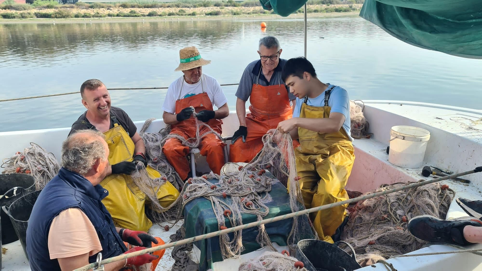 Hu Zhao amb l’objectiu de trobar un lloc ideal per a estiuejar