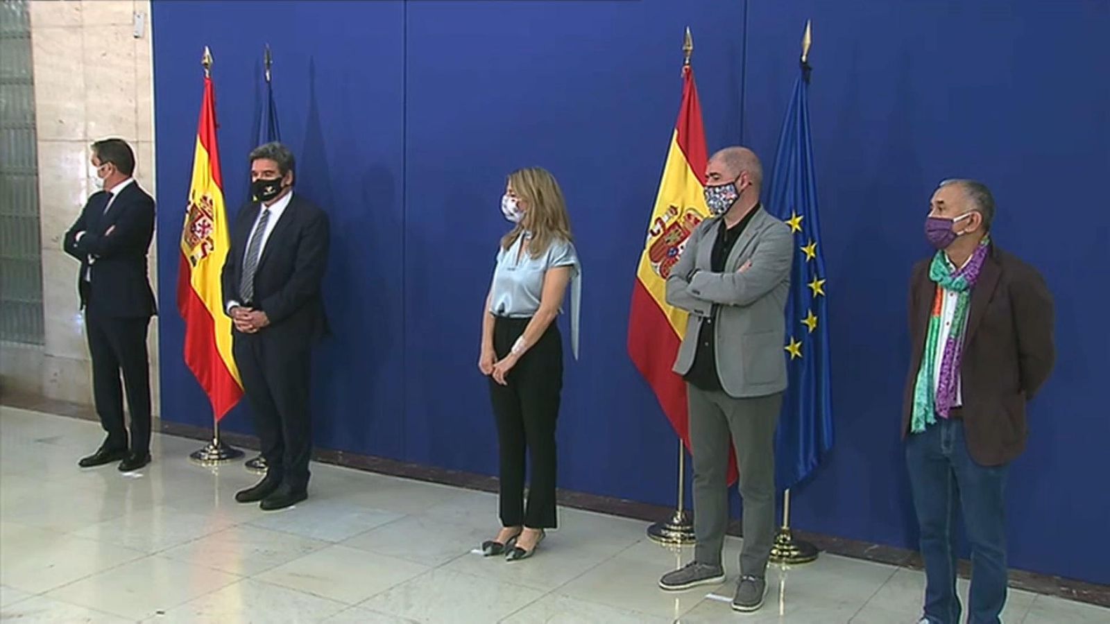 Un moment de la signatura de la nova pròrroga dels ERTO