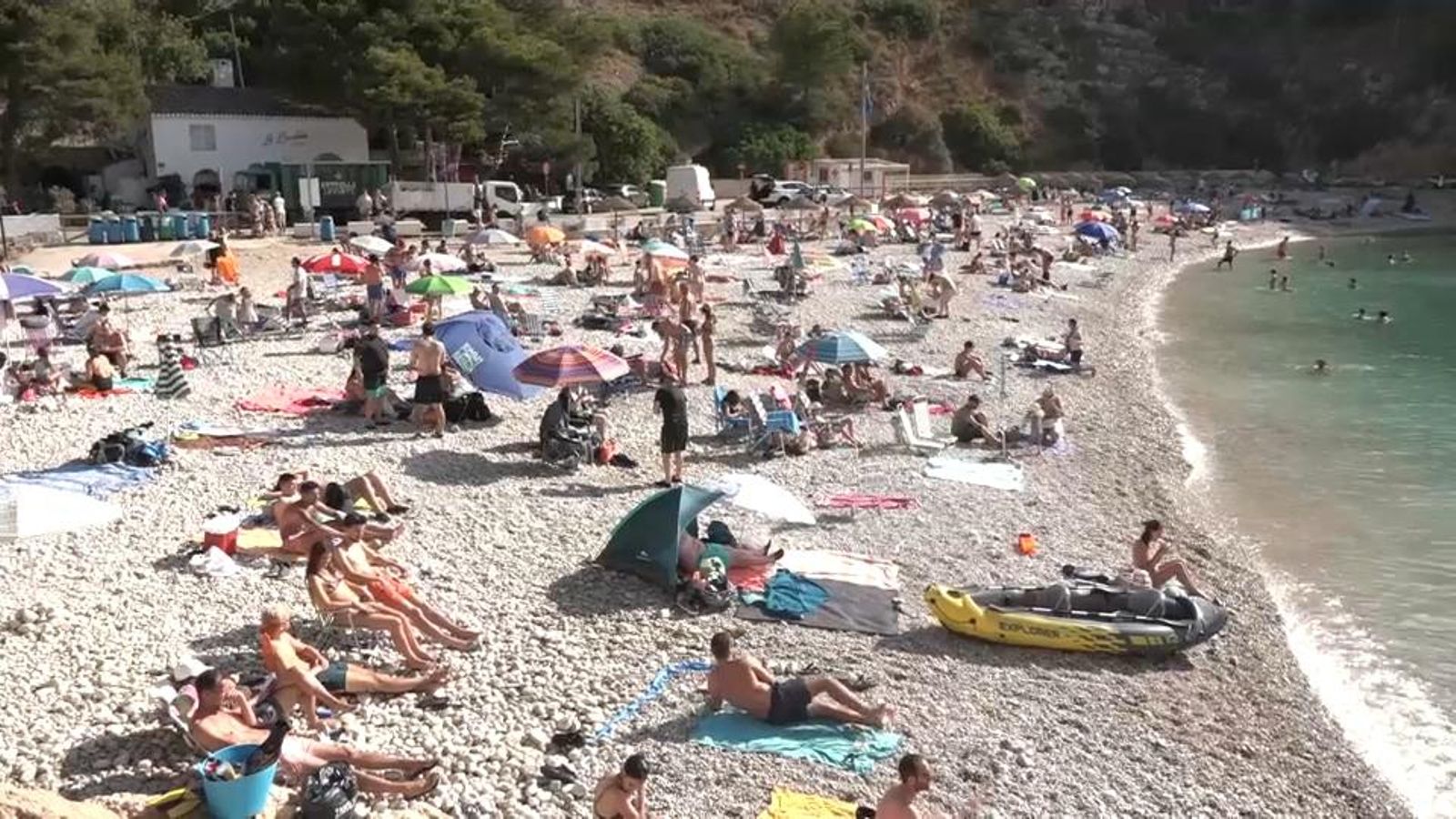 Les platges plenes de gom a gom