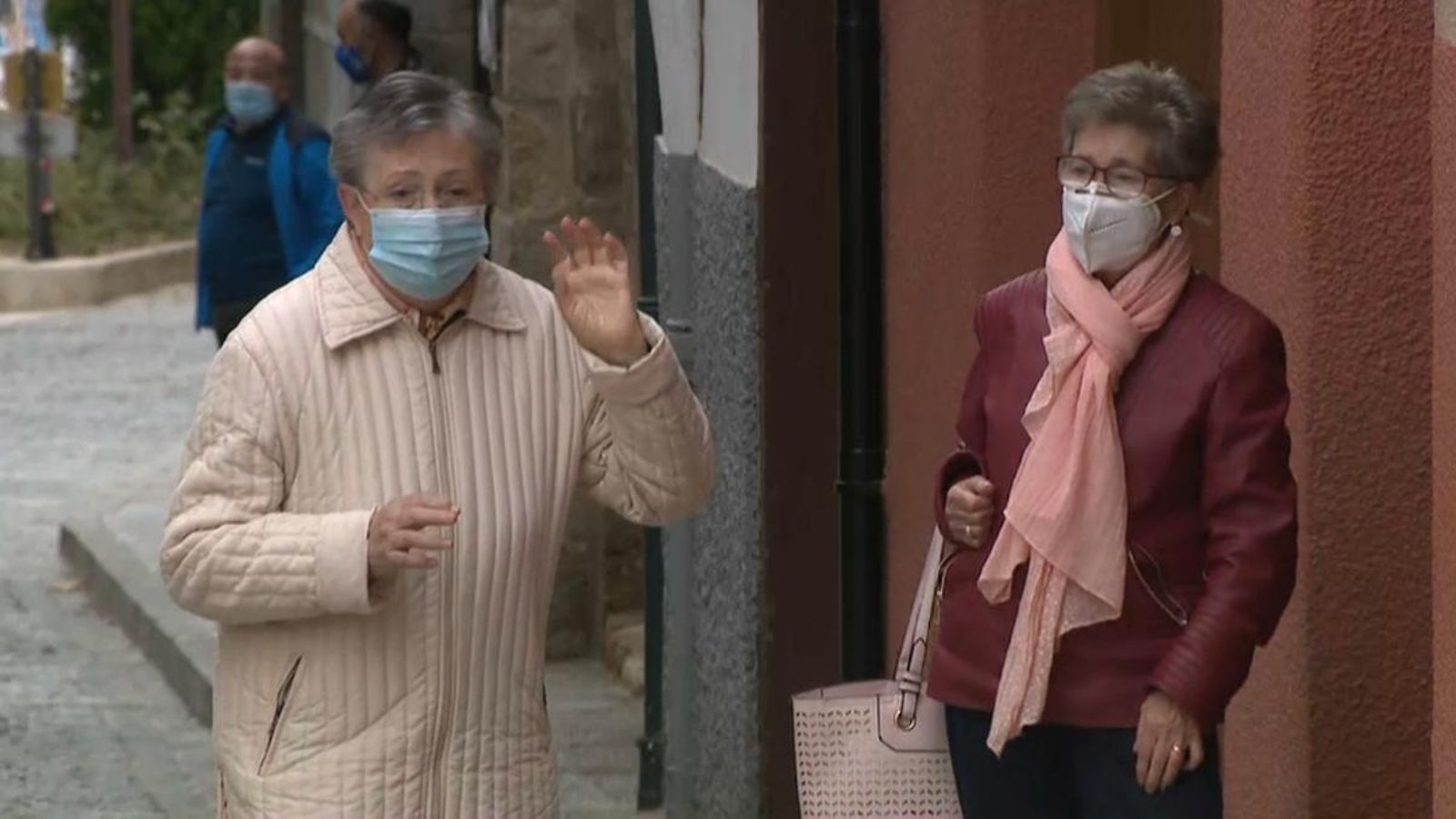 Dues veïnes de Morella, aquest dijous