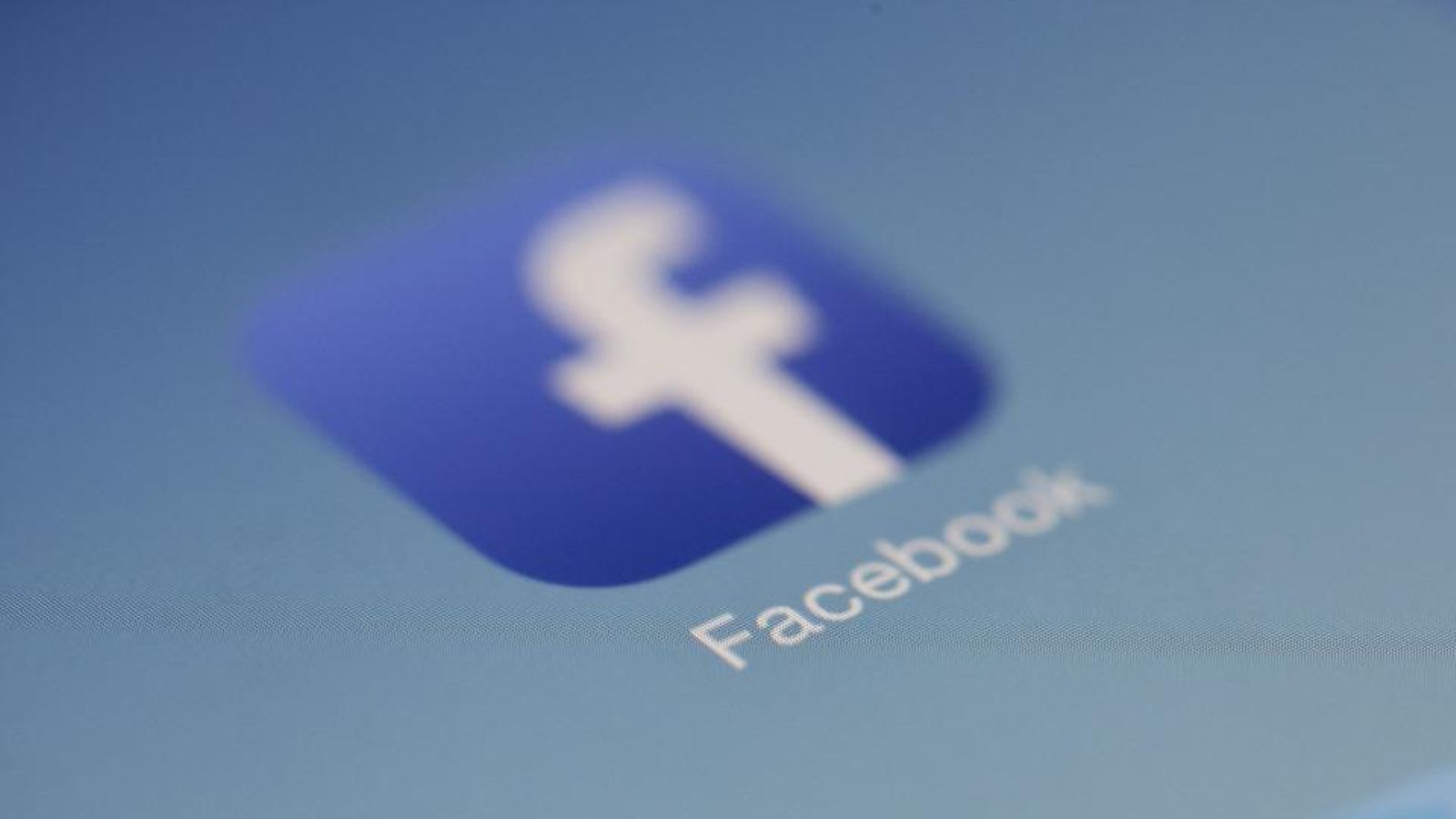 Facebook restringeix l’ús de l’emissió en directe per a previndre la violència i l’odi